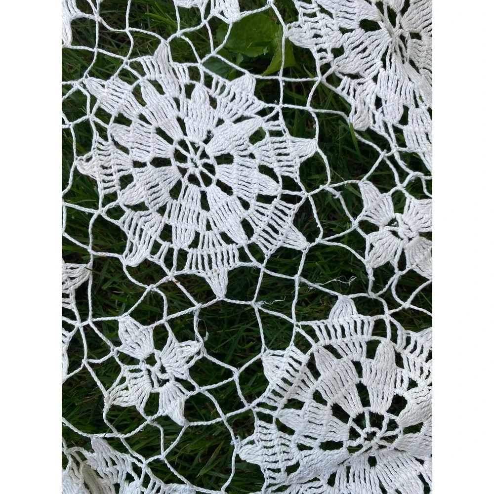Vintage Table Runner Crochet Floral Lace 64x17 Ivory Cottagecore Victorian Boho